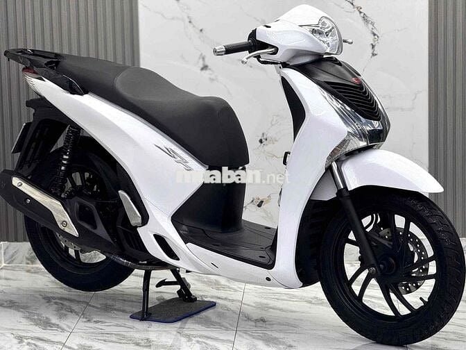 Sh 150 2016 bstp 9chủ máy zin nợ xấu trả 50% ạ