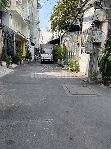 HẺM OTO TÔ HIẾN THÀNH, PHƯỜNG 14, QUẬN 10. DT: 3,7x17m. GIÁ 13,6 TỶ