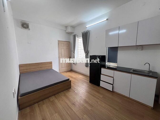 Cho thuê studio cửa sổ trời full nội thất ngay trung tâm quận 3