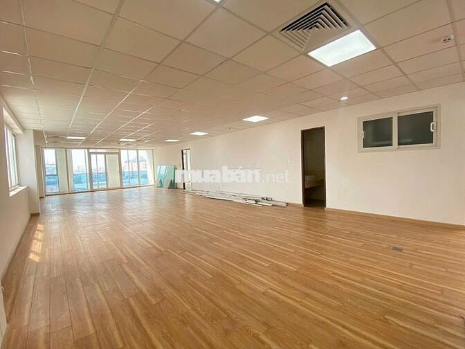 🏢 CHO THUÊ SÀN VP TẠI NGÃ BẢY LÝ THÁI TỔ - 100M2 - SÀN SUỐT ĐẸP