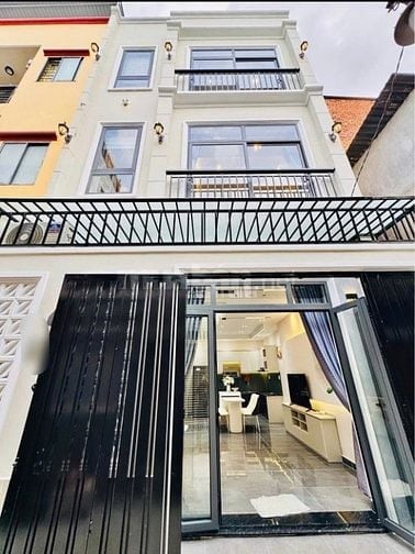 🌟Nhà ngay trung tâm Quận 10 – bán gấp nhà Sư Vạn Hạnh 76m² giá 6tỷ840