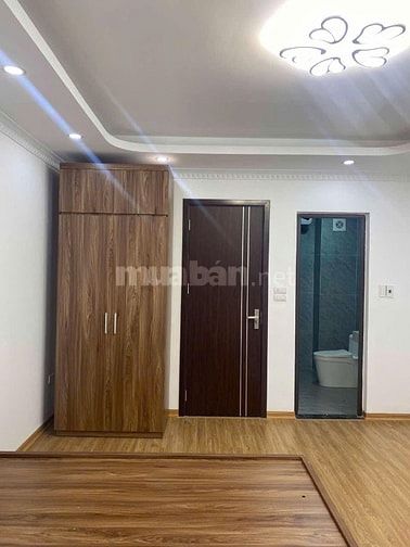 Nhà mới phố Ngọc Trì Long Biên, 5 tầng, 31m2, MT 4m, ngõ riêng, 6,4 tỷ