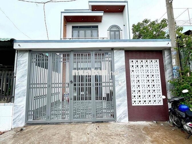 Bán Nhà Hoàn Công Gần Ngã Ba Mỹ Hạnh - Giáp Hóc Môn