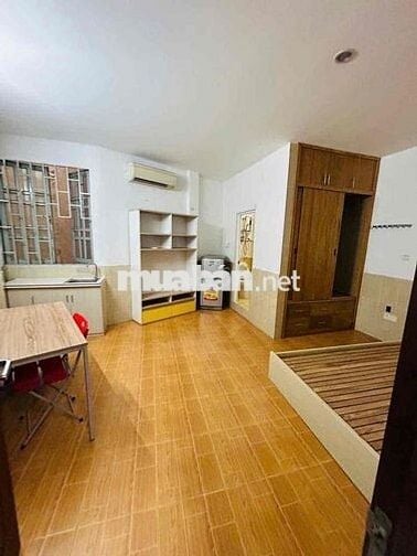 PHÒNG STUDIO FULL NỘI THẤT_CỬA SỔ THOÁNG_GẦN KHU PHAN XÍCH LONG