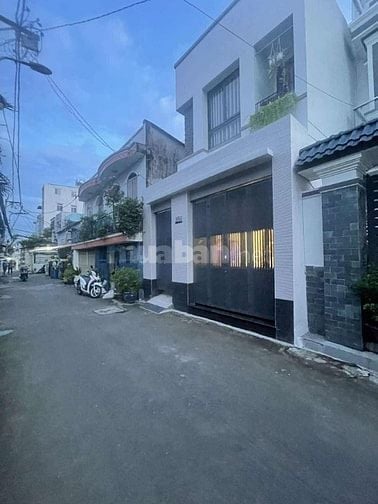 Bán nhà ngang 10m cực hiếm – hẻm xe hơi 6m p.7, q.8 – tách đôi 2 căn đ