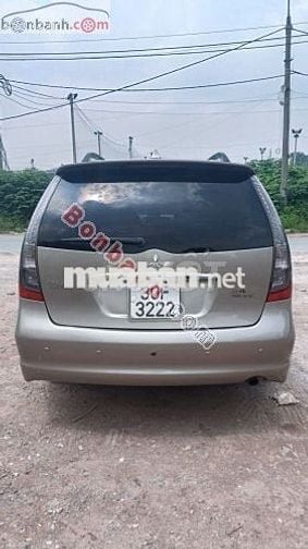 Mitsubishi Grandis 2.4 AT 2006 - màu bạc