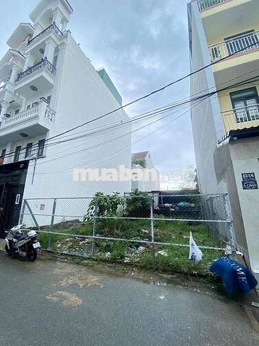 Bán đất thổ cư HSXD cao ngay đường số 2 Trường Thọ. 82,8m2. Giá 8,5 ty