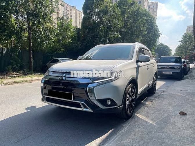 Mitsubishi Outlander sản xuất 2021