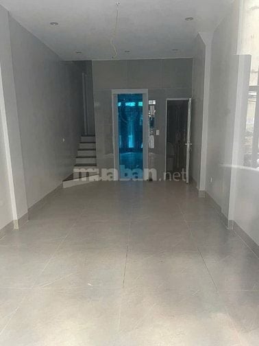 HÀNG SIÊU HIẾM 30M MAI DỊCH GẦN NGÃ TƯ MAI DỊCH THANG MÁY MỚI KÍNH COO