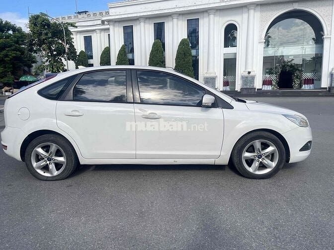 Ford Focus 2013 1.8 AT - 123456 km