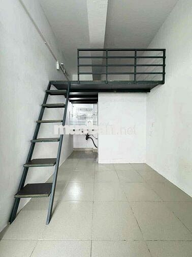 Sự thật là mình thuê được căn hộ đẹp hơn hình dưới nên để lại cho mấy