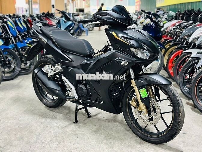 XE MÁYTHANH TÙNG_WINNER V4 ABS ĐEN NHÁM 2025 LƯỚT
