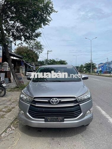 Toyota Innova 2019 2.0E - 120000 km