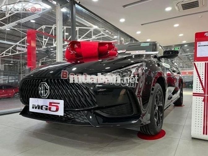 MG 5 Standard 1.5 AT 2025