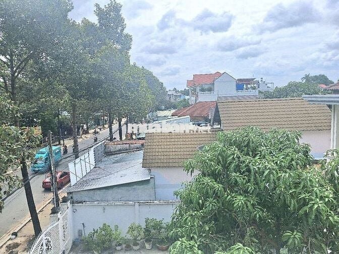 Bán nhà 1 trệt , 2 lầu , mặt tiền đường Nguyễn Văn Trỗi 5×25 tc 100m
