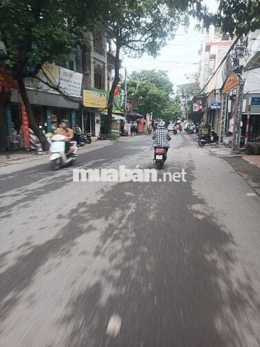 Bán đất tặng nhà cấp 4 lô góc Đại Mỗ,ôtô tránh 52m- 10,8 tỷ