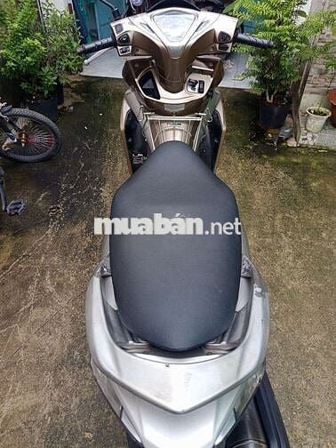 Cần bán xe như hình máy im 09c xe đẹp gtdd bs tp