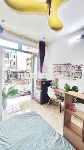 Phòng trọ quận 4, bancol tách bếp, Full nội thất, gần ULAW, NTTU