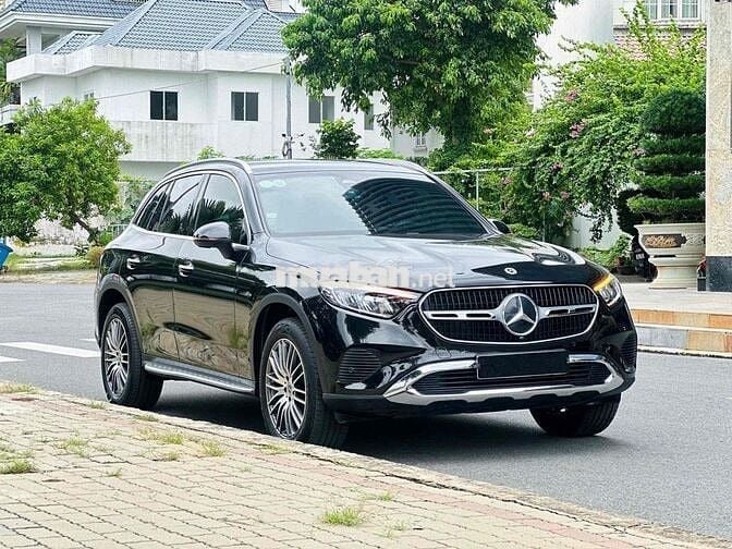 Mercedes Benz GLC Class 2023 - 16666 km Bank 90%