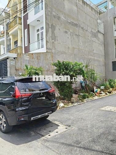 Bán đất đẹp Lô góc 2 mặt đường, đường rộng rãi 6,5m, thổ cư 68.3m2