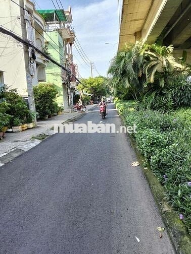 Mua đất tặng nhà Đ. Mễ Cốc Q8 🚗 tránh nhau dễ kinh doanh buôn bán