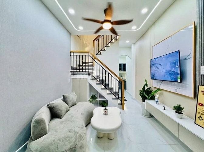Nhà chính chủ bán cách đường Lê Đình Cẩn 300m giá 1ti750 Quận Bình Tân