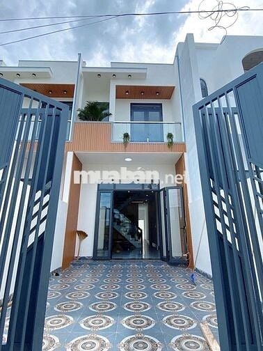 BÁN GẤP NHÀ LẦU KÈM NỘI THẤT NẰM GẦN CHỢ THẠNH PHÚ GIÁP ĐỒNG KHỞI