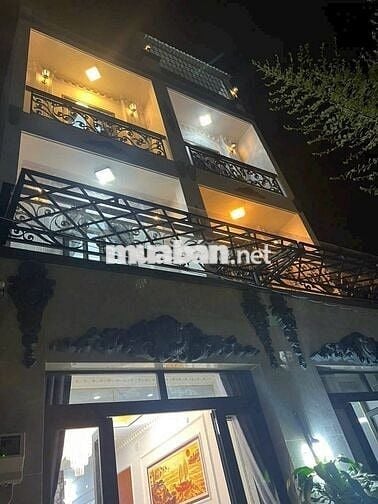 Cho thuê nhà 3 lầu Huỳnh Tấn Phát, NB, DT 3,4 x11m. 4 phòng ngủ.