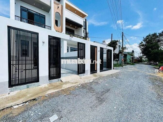 Nhà đẹp vị trí đẹp, thông tin thật , pháp lý chuẩn