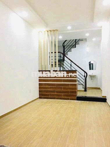 cho thuê nhà nguyên căn mới tinh. 2pn2wc. Nguyễn tri phương p9,Q10