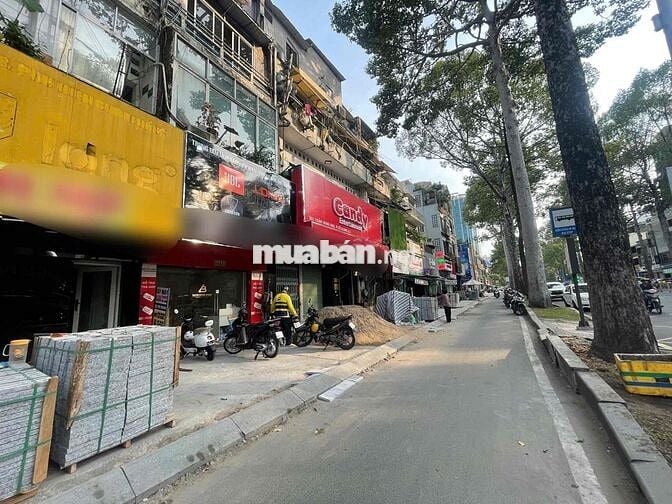 Cho thuê nhà MT Trần Hưng Đạo, Quận 1 – Vị trí đẹp, bảng hiệu 6m