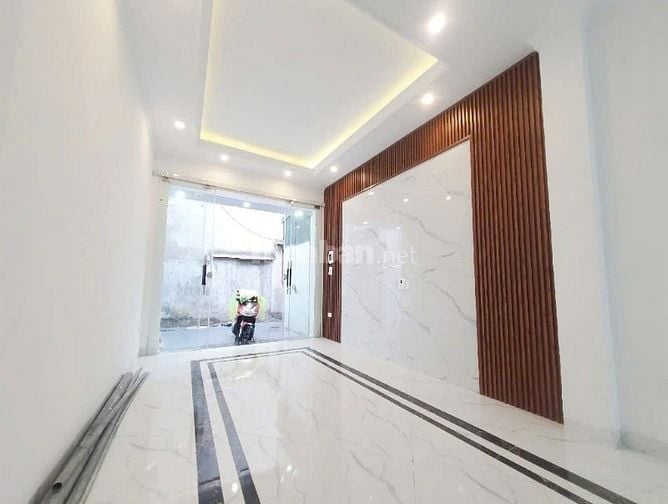 nhà bán Tam Trinh, Q. Hoàng Mai, 38m xây mới 5 tầng - 6PN, hơn 7 tỷ