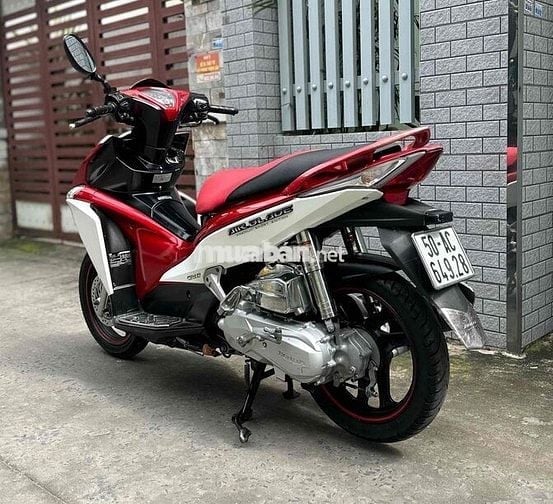 Ab đẹp, máy êm thì thầm bao vọt biển SG