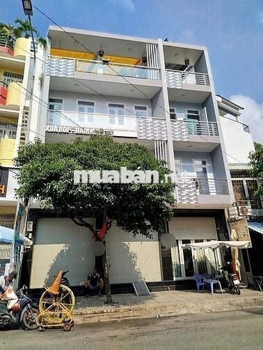 cho thuê nguyên căn góc ngã 3 hậu giang q6 . giá 26 tr