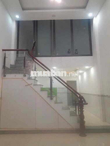 NHÀ CHO THUÊ: 5,5 triệu/tháng - DT: 4 x 12, Trệt + gác lửng 2 phòng ng