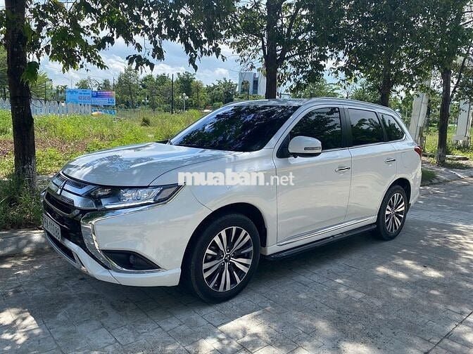 Mitsubishi Outlander 2024 2.0 CVT - 13300 km