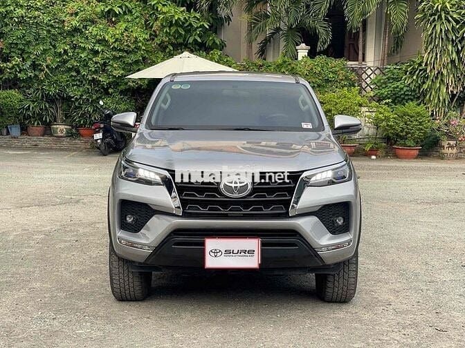 Toyota Fortuner 2020 2.4G 4x2 MT - 105000 km