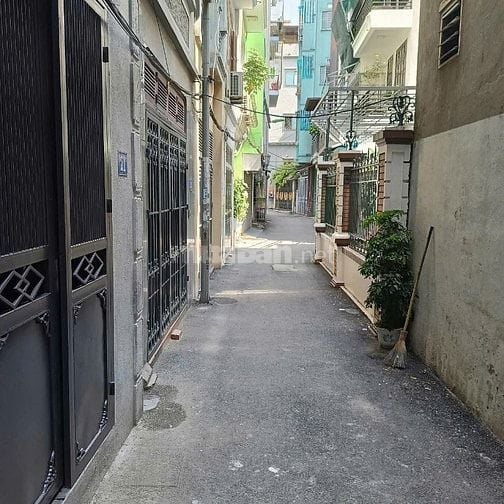 Doãn Kế Thiện 33m2*5T ngõ thông kinh doanh cách ô tô 20m, nhà đẹp 9 tỷ