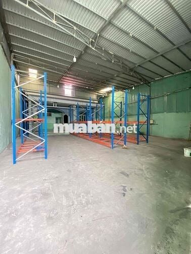 Cho thuê kho, xưởng 380m2 đường xe conten