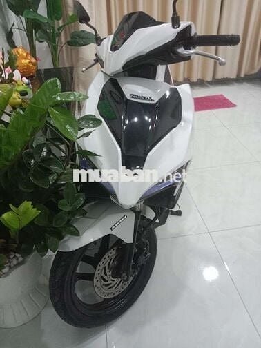 Bán xe air blade trắng đen bstp.