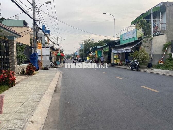 BÁN 640M2 ĐẤT Ở TẠI TT HÓC MÔN, CÁCH MT NHỰA MỘT CĂN, 500M ĐẾN CHỢ HM