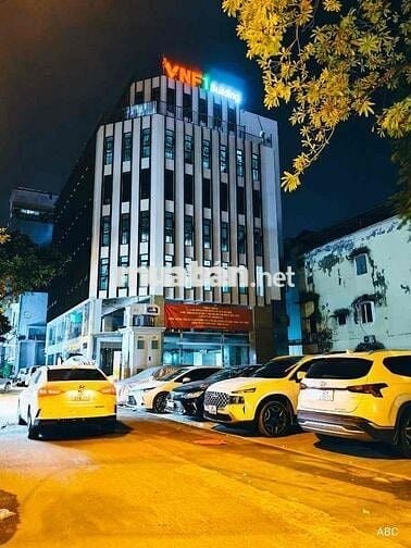 Nhà đẹp 55 m2 lô góc gần đại học ngoại thương phố Láng tập thể 2 ngủ .