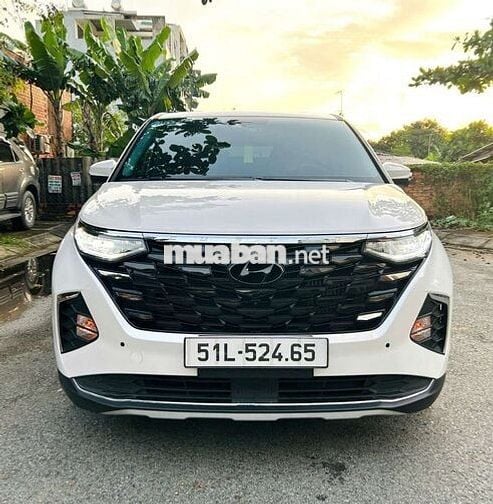 HYUNDAI CUSTIN 2.0T CAO CẤP 2024 LƯỚT 11K