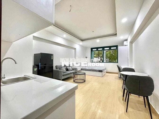 🏡Căn Hộ Ngay Trung Tâm Q. Bình Thạnh - Full Nội Thất Mới - Bancol Lớn