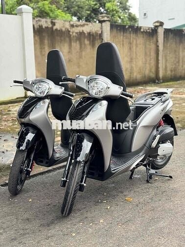 Cần bán Cặp SH_MODE Bạc Đen - Chính chủ phố