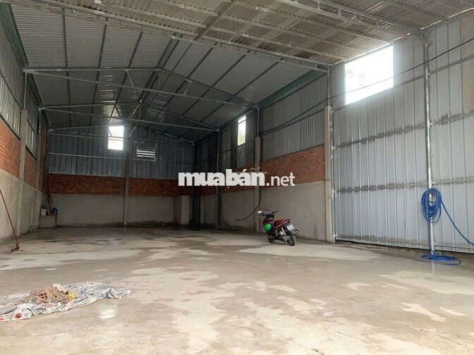 Cho thuê xưởng Dĩ An 250m/15tr sẵn 3fa đường tải lớn làm kho sản xuất