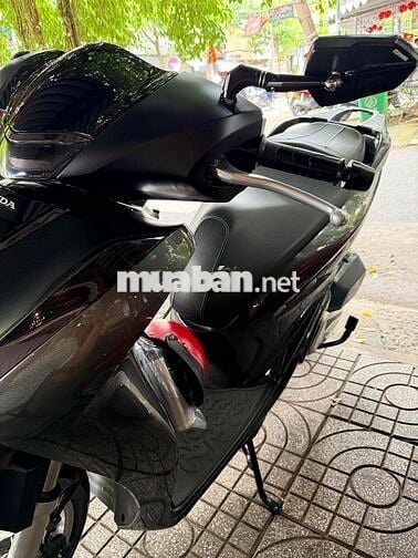 Honda Sh150 2021 xám đen chính chủ đẹp keng.
