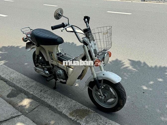 Chaly có giấy , máy êm