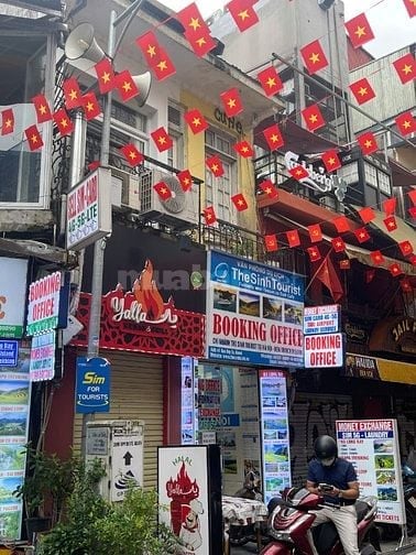 Cho thuê nhà mặt phố Đào Duy Từ, diện tích 35m2, 2 tầng, tiện KD