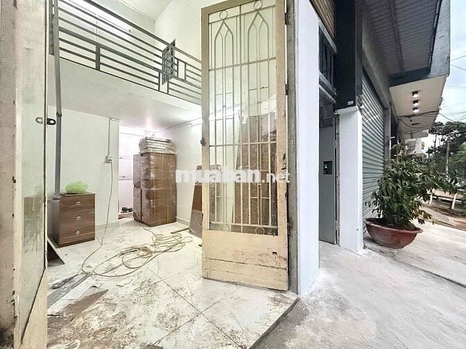 KIOT NHỎ CHO THUÊ Ở HOẶC KINH DOANH CÓ GÁC LỬNG CAO 2M GẦN VÕ VĂN KIỆT